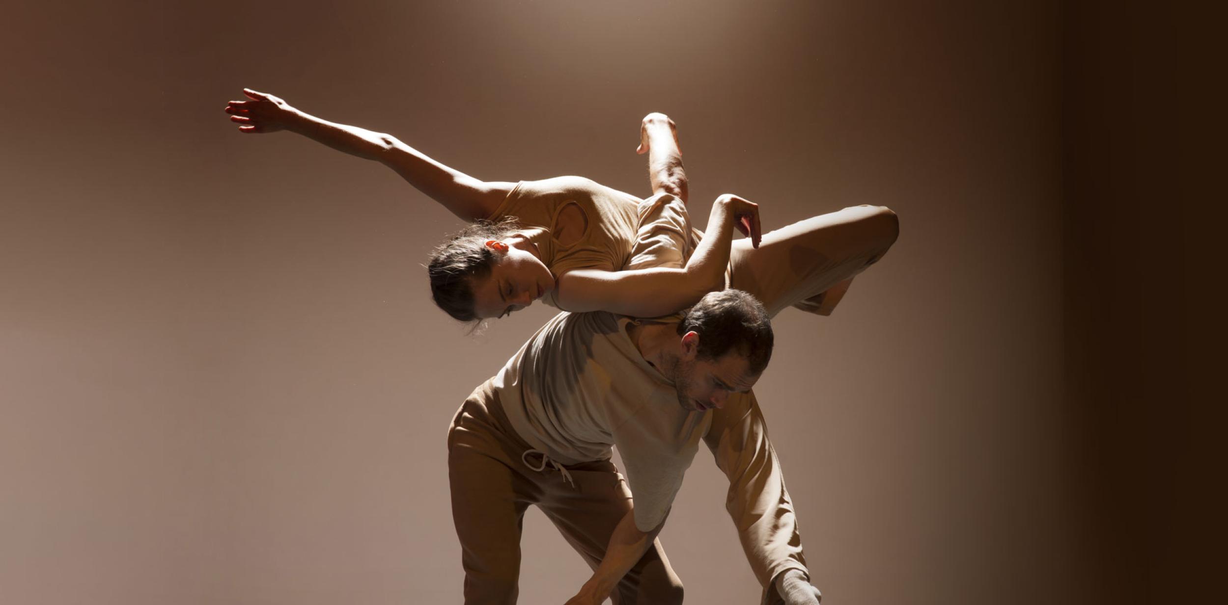 Two contemporary dancers