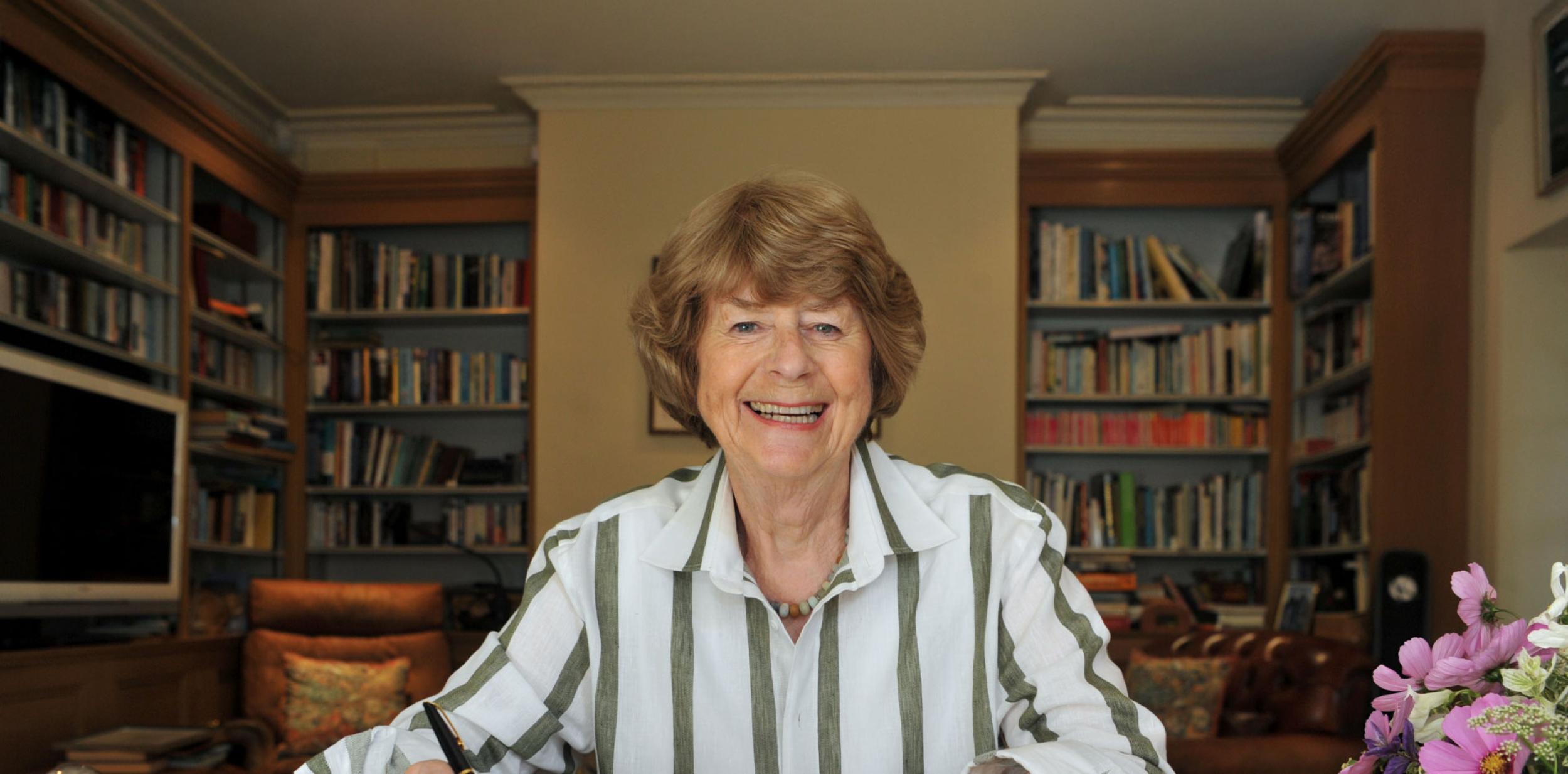 Pam Ayres