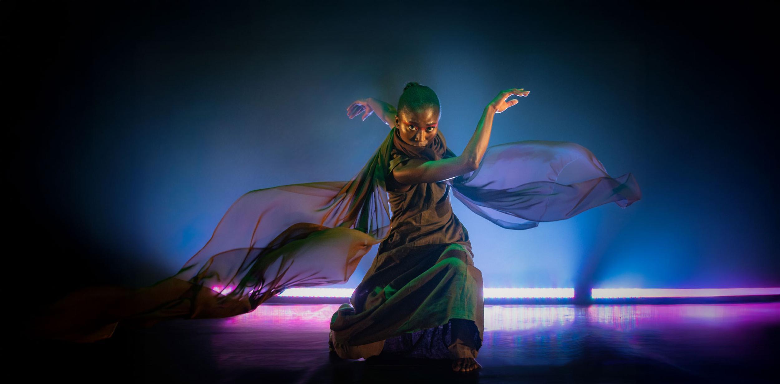 A contemporary dancer