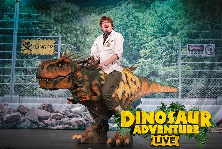Dinosaur Adventure Live Gallery 01