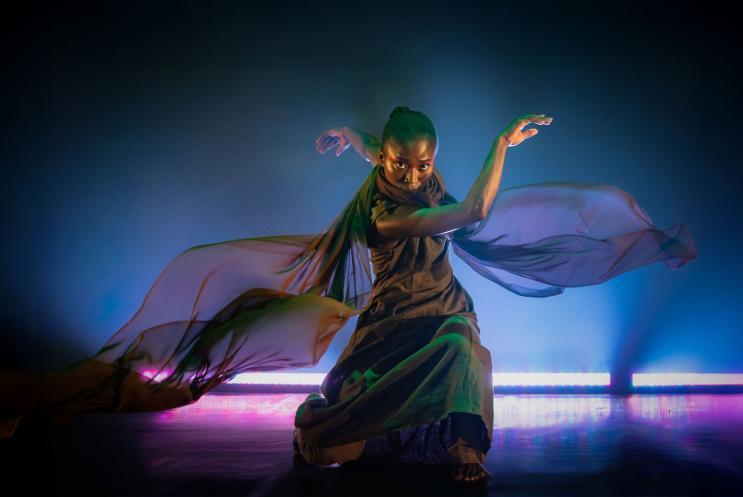 A contemporary dancer